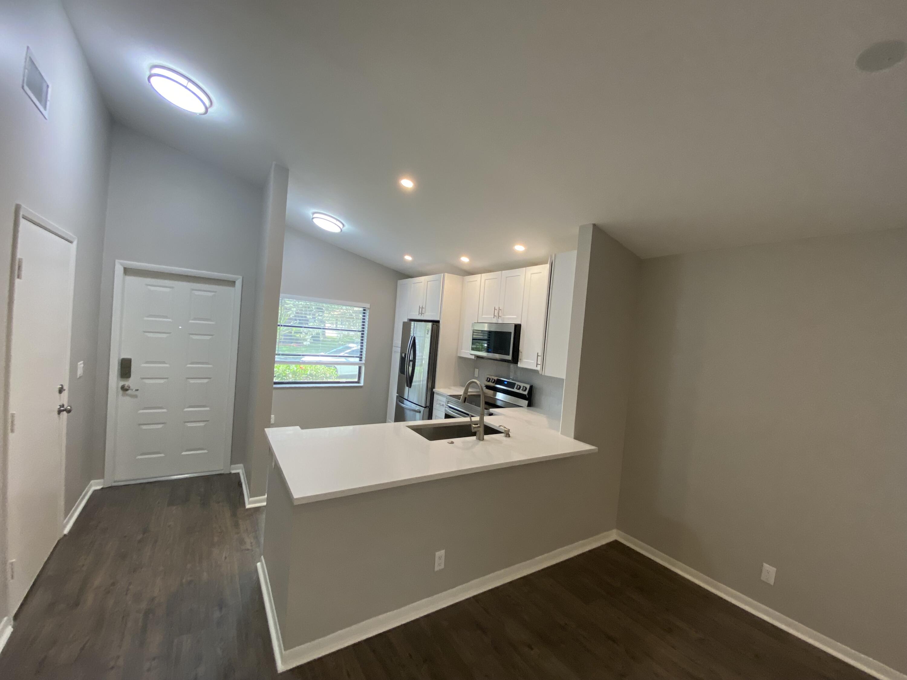 8095 Windgate Drive Boca Raton, FL 33496 - Photo 8 of 28 Dining Room
