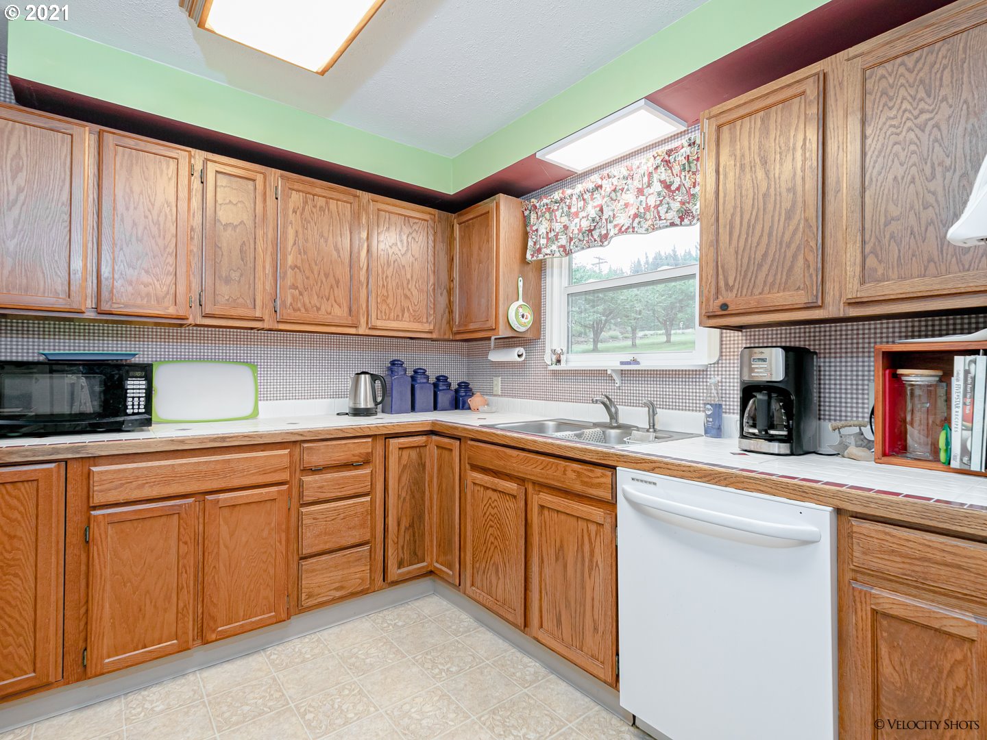 22700 South Day Hill Road Estacada, OR 97023 - Photo 16 of 32 Gallery Image 16