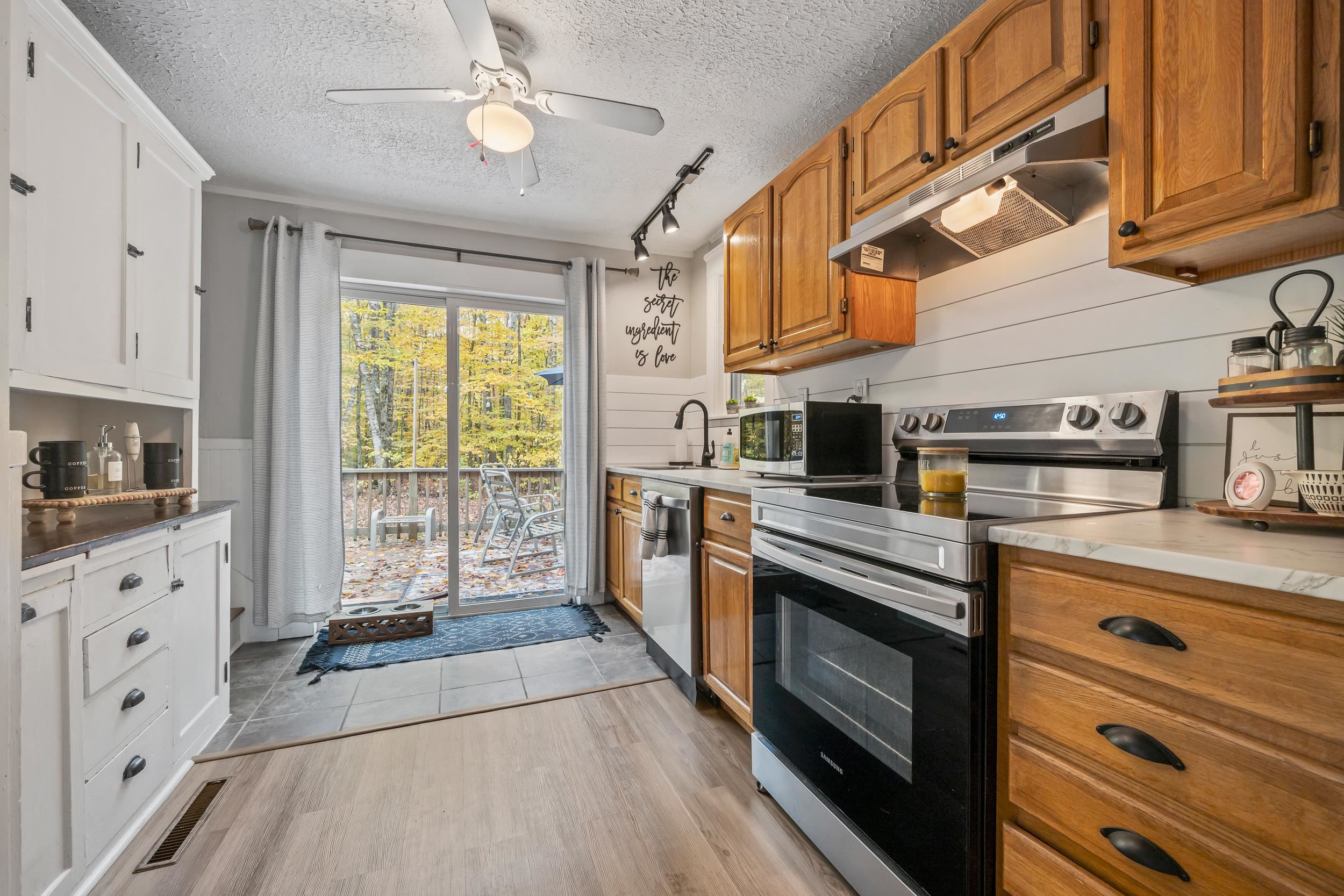 45 Intervale Lane Bartlett, NH 03845 - Photo 5 of 38