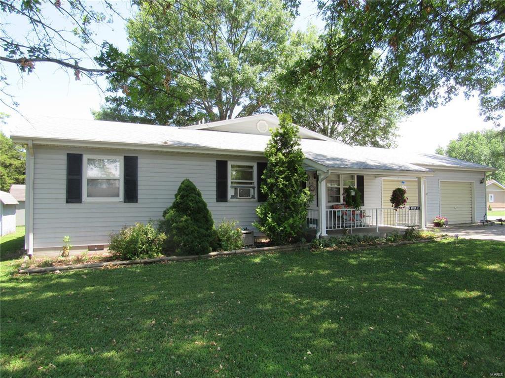 810 Ritter Street Pinckneyville, IL 62274 - Photo 2 of 29 Gallery Image 2