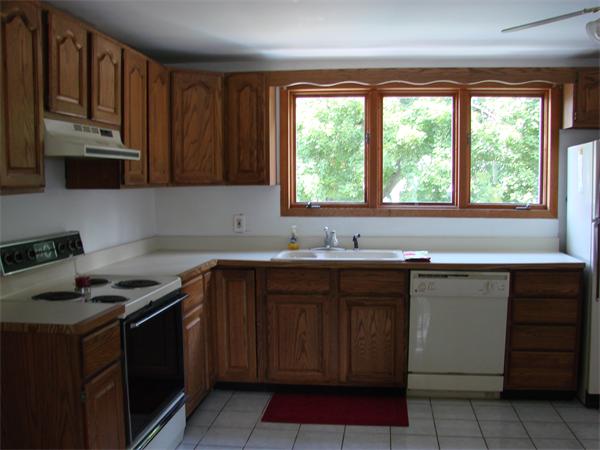 13 Lincoln Road Peabody, MA 01960 - Photo 8 of 14 Gallery Image 8