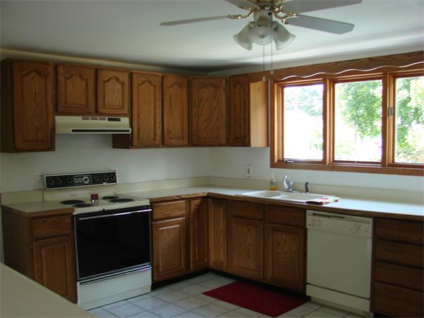 13 Lincoln Road Peabody, MA 01960 - Photo 10 of 14 Gallery Image 10