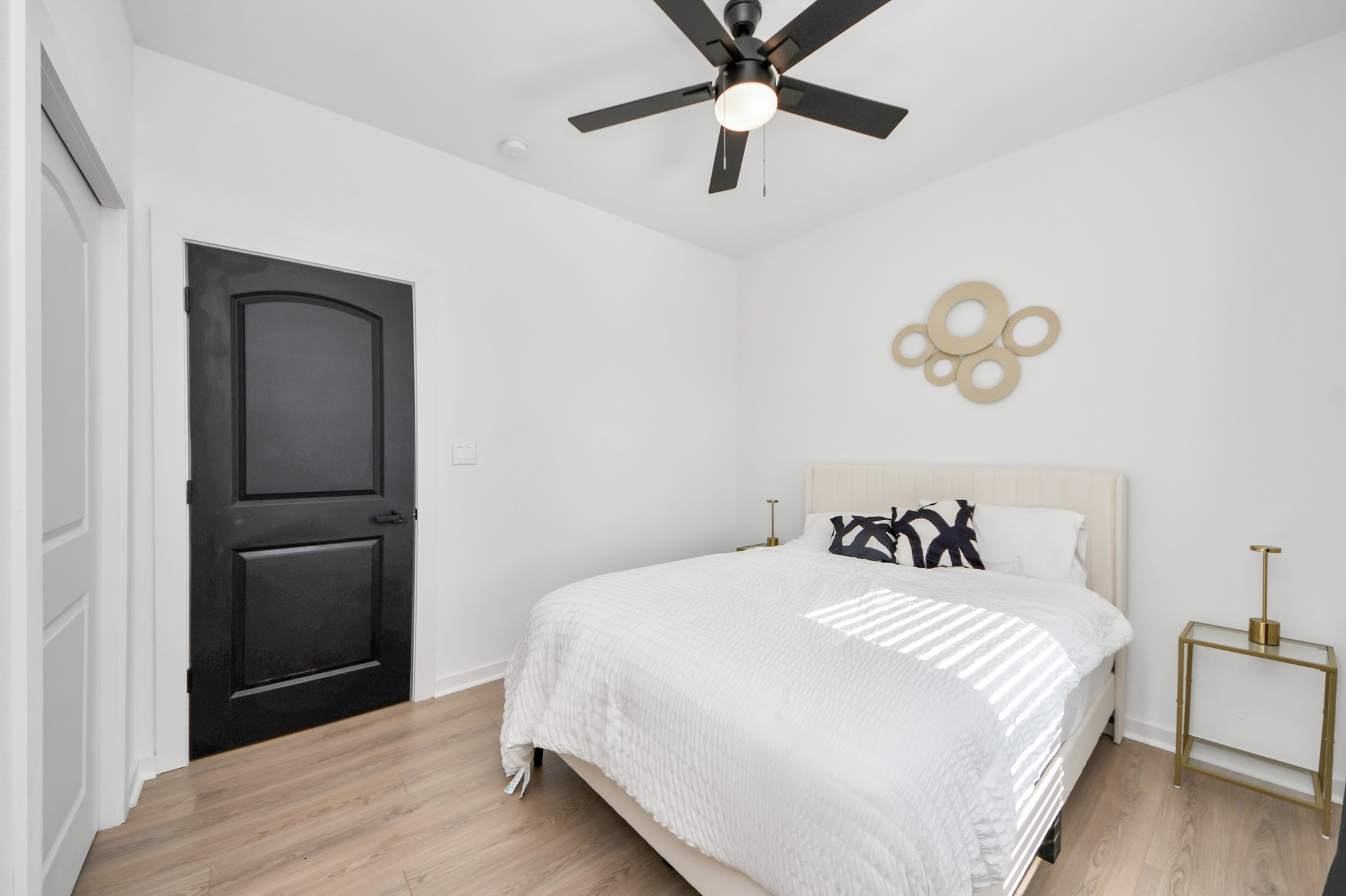 9732 Tuffly Street, Unit B Houston, TX 77029 - Photo 21 of 30
