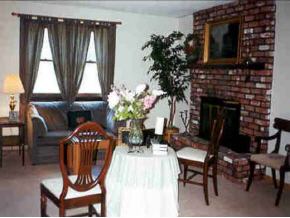 18 Richman Road Hudson, NH 03051 - Photo 1 of 8 Gallery Image 1