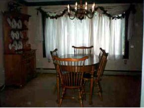 18 Richman Road Hudson, NH 03051 - Photo 3 of 8 Gallery Image 3