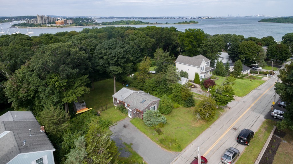172 Wompatuck Road Hingham, MA 02043 - Photo 3 of 13 Gallery Image 3