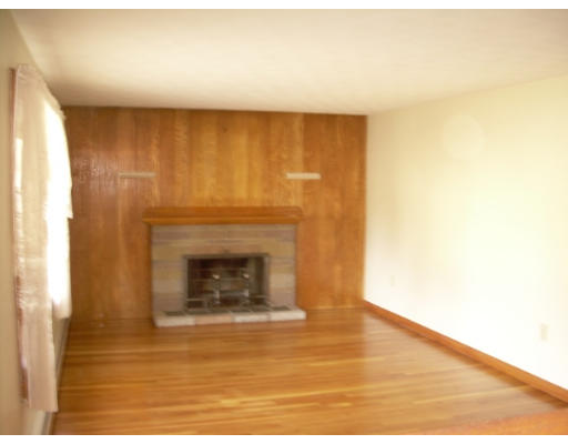 8 Cedarcrest Road Wilmington, MA 01887 - Photo 5 of 11 Gallery Image 5