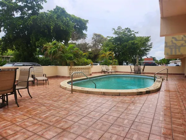 $1,700 | 1225 Northeast 124th Street, Unit 29C, North Miami, FL 33161