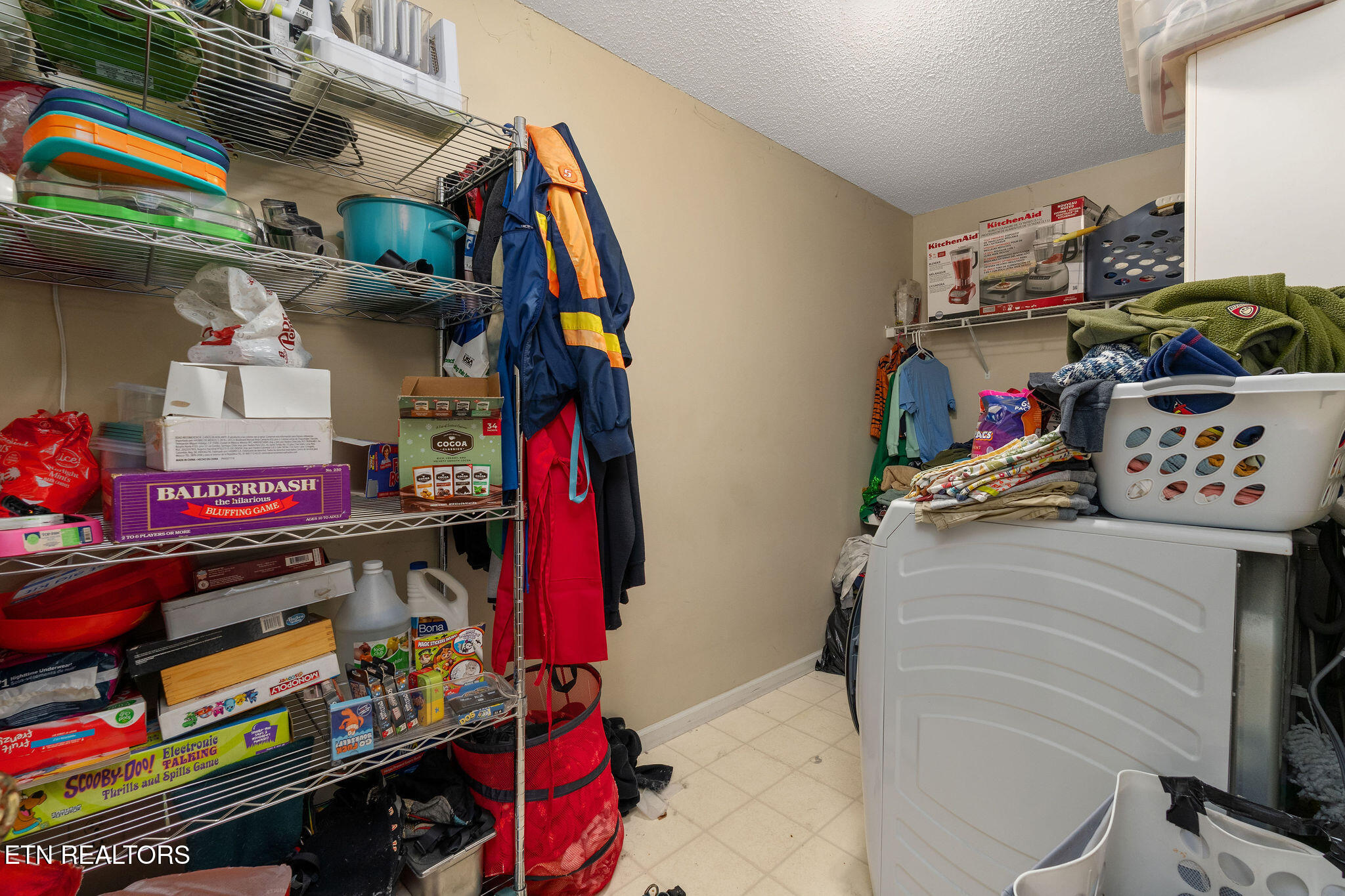212 Pickens Road Kingsport, TN 37663 - Photo 42 of 49 LAUNDRY ROOM