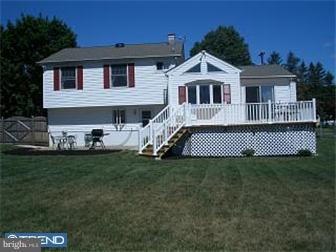 737 Longstreth Road Warminster, PA 18974 - Photo 2 of 12 Exterior Back