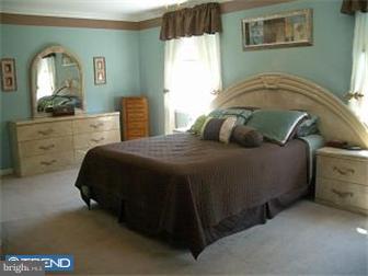 737 Longstreth Road Warminster, PA 18974 - Photo 11 of 12 Bedroom - Main