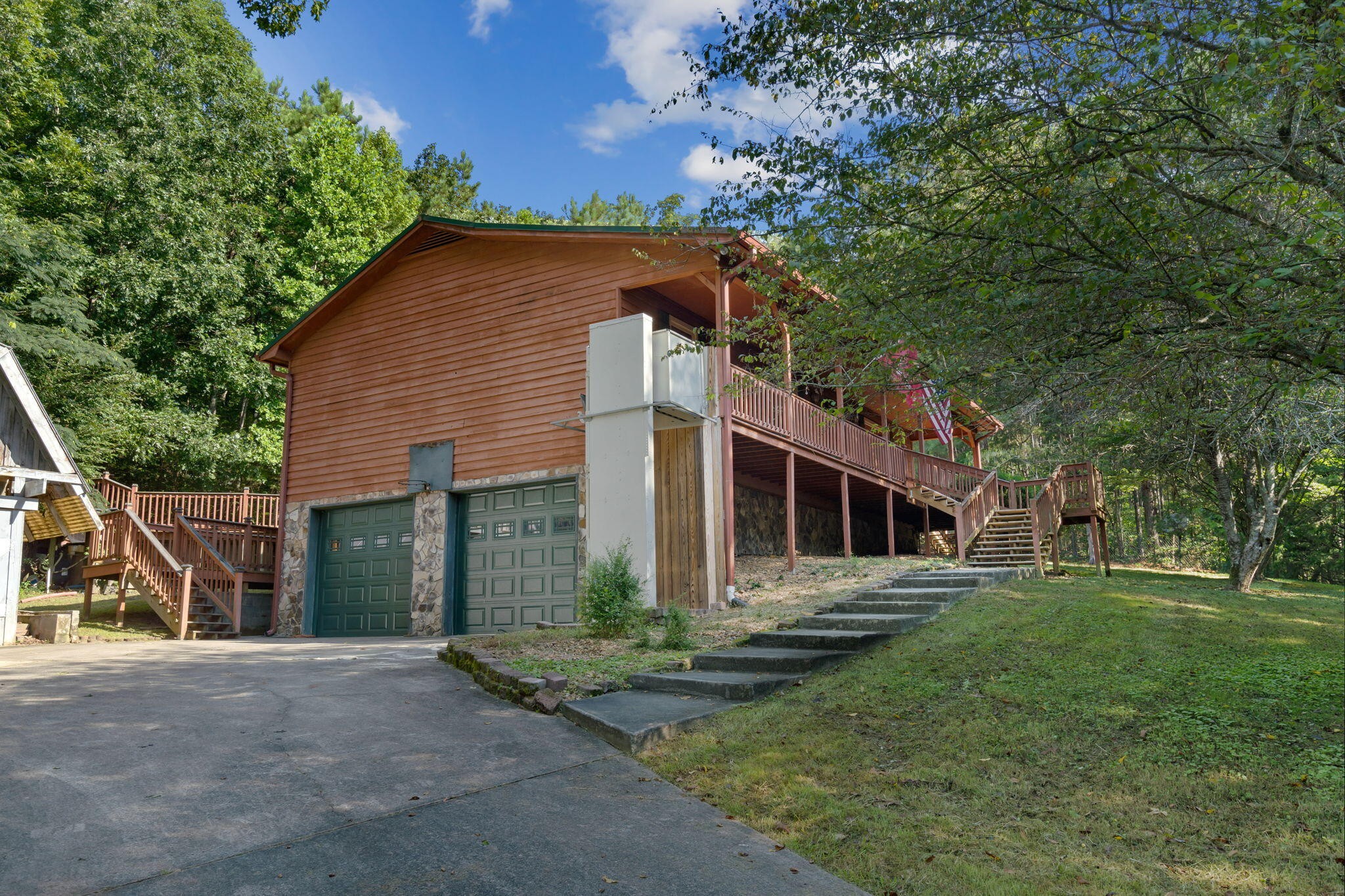 444 Morgan Road Charleston, TN 37310 - Photo 3 of 19 Gallery Image 3
