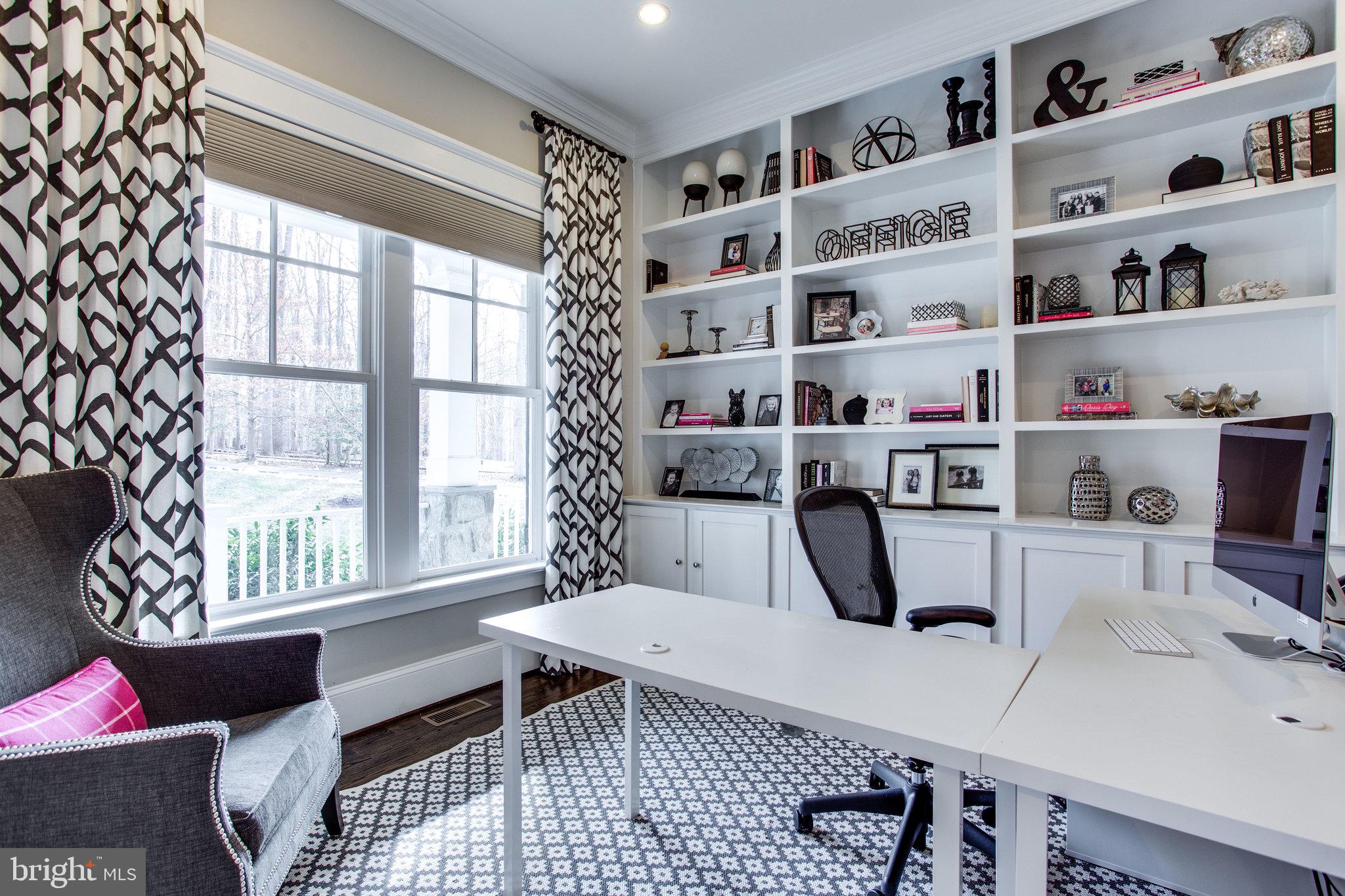 248 Springvale Road Great Falls, VA 22066 - Photo 23 of 84 Handy built-ins