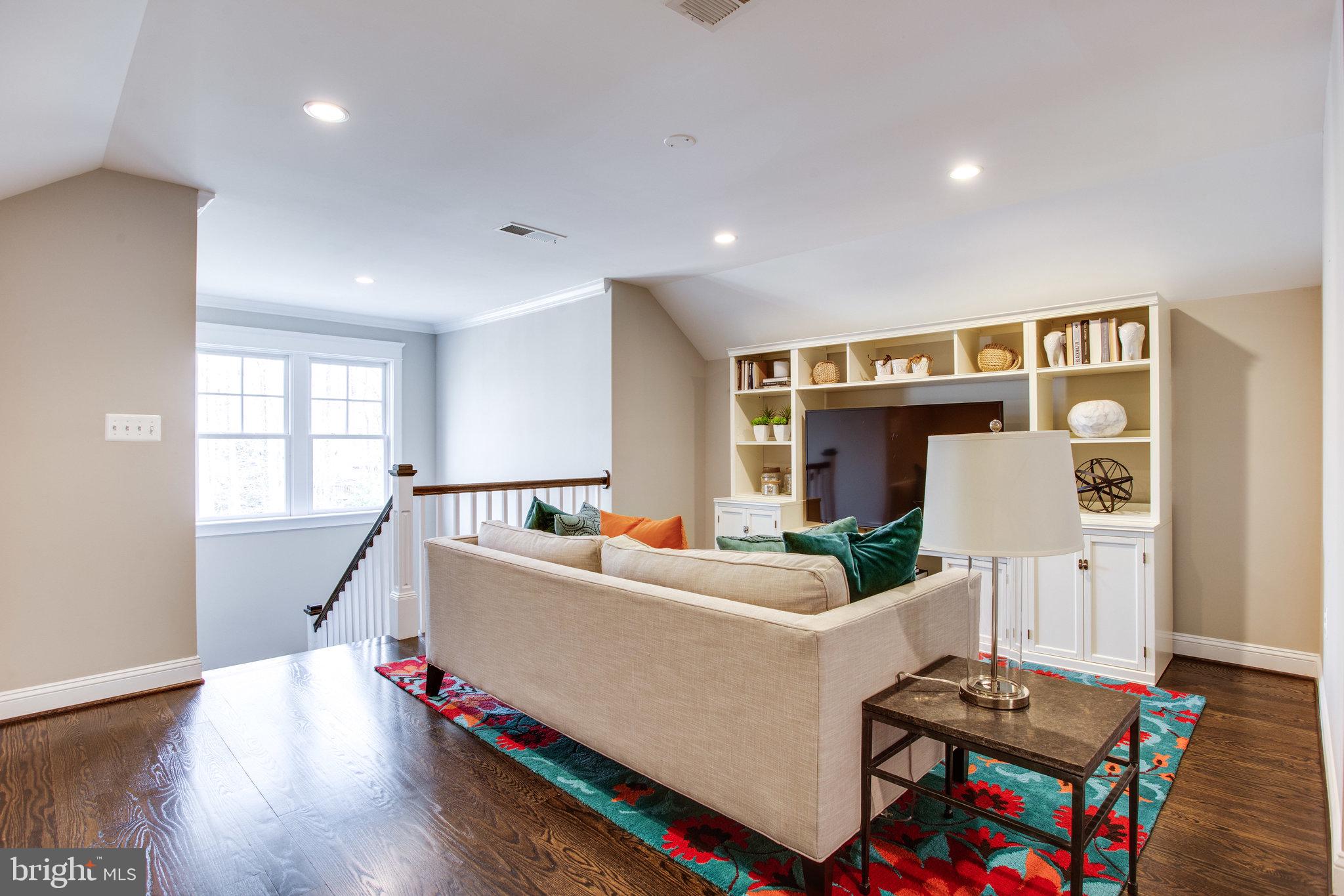 248 Springvale Road Great Falls, VA 22066 - Photo 57 of 84 3rd Level Lounge area