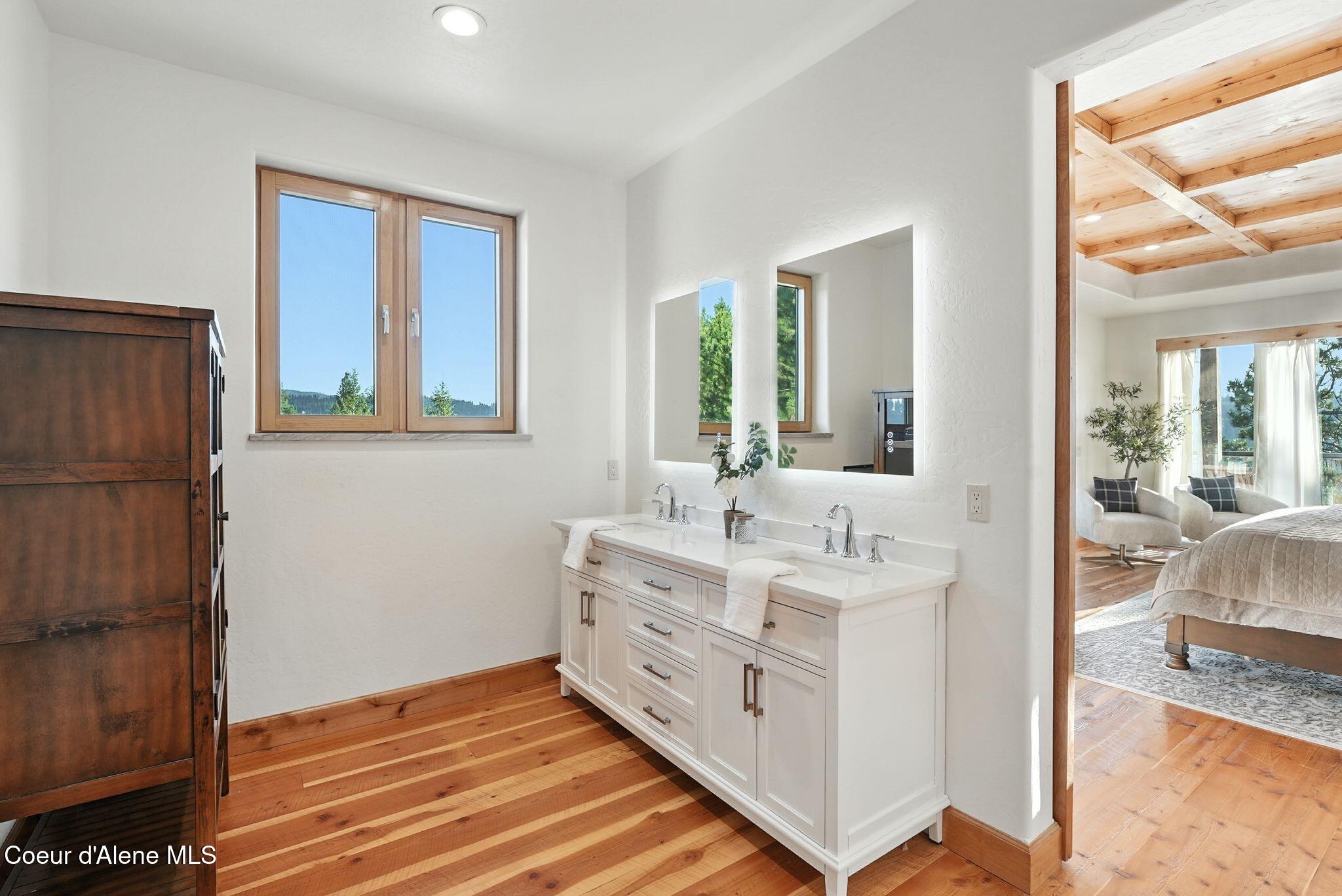 4440 East Lisa Road Harrison, ID 83833 - Photo 24 of 94 31_Inside-Spokane-Lisa-28