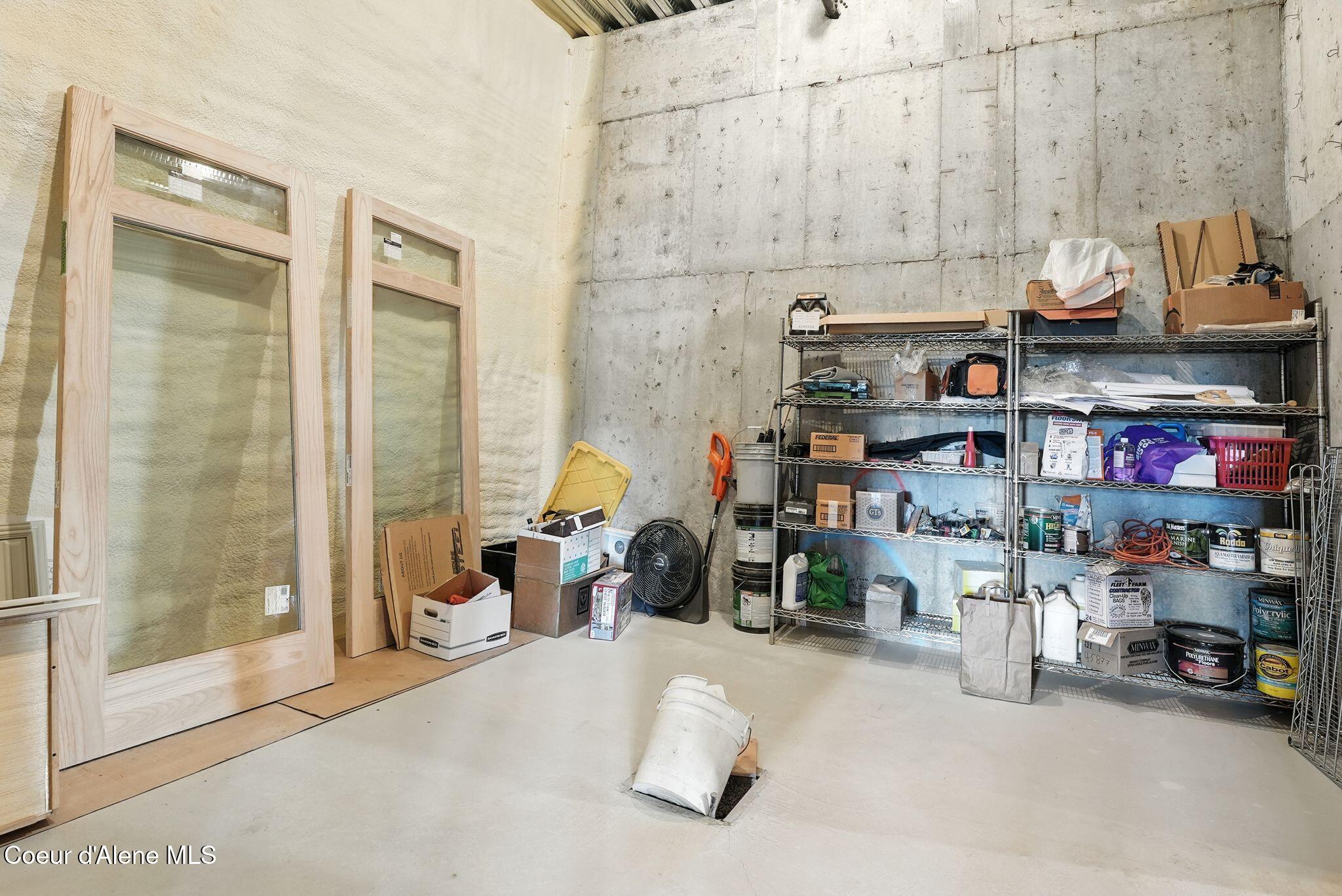 4440 East Lisa Road Harrison, ID 83833 - Photo 51 of 94 56_Inside-Spokane-Lisa-53