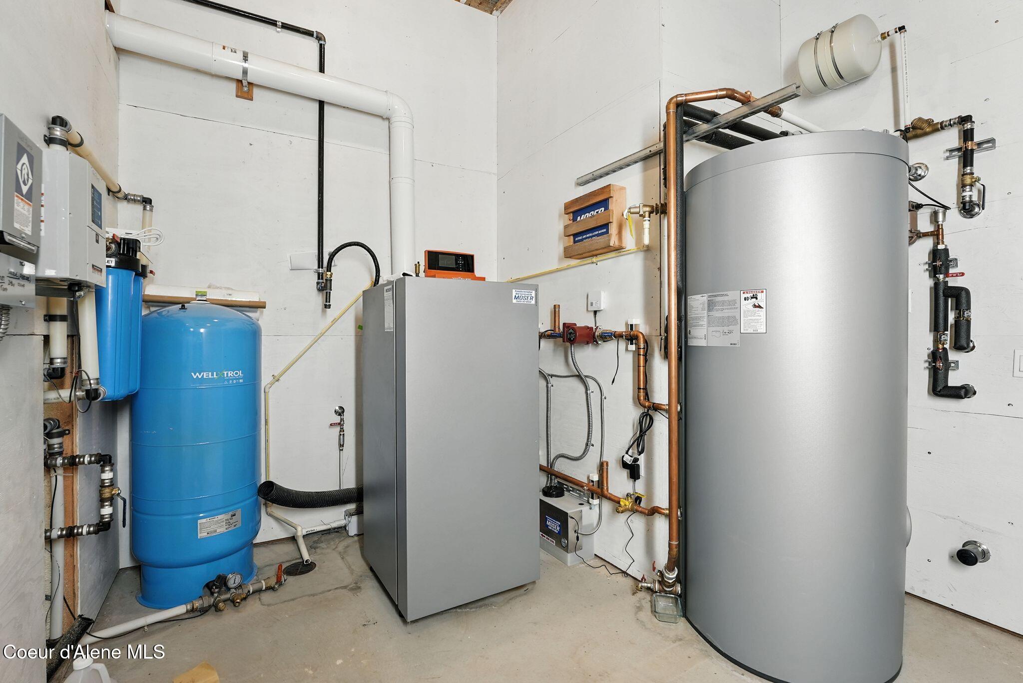 4440 East Lisa Road Harrison, ID 83833 - Photo 52 of 94 59_Inside-Spokane-Lisa-56