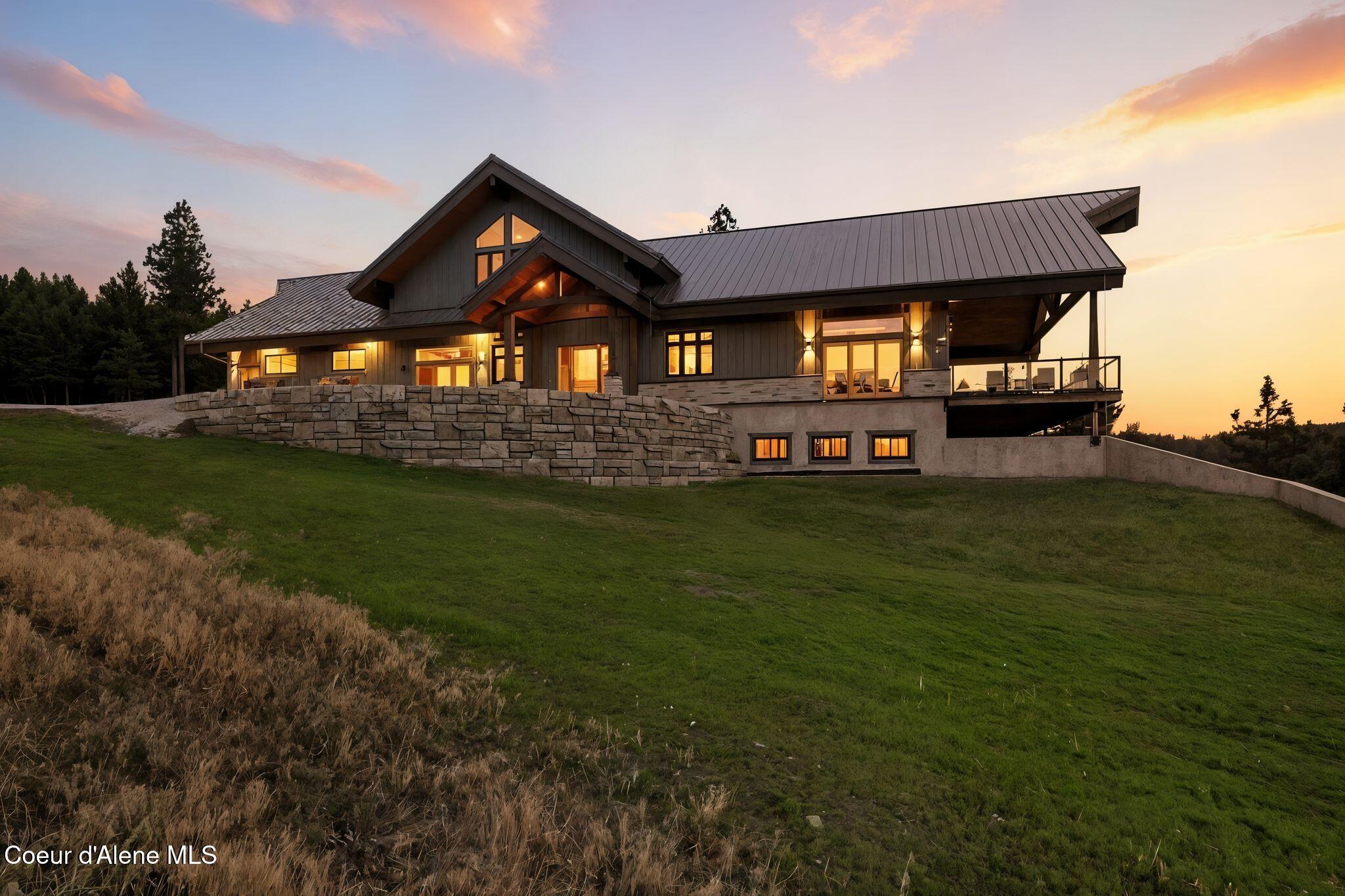 4440 East Lisa Road Harrison, ID 83833 - Photo 68 of 94 Inside-Spokane-Lisa-Twilight-3