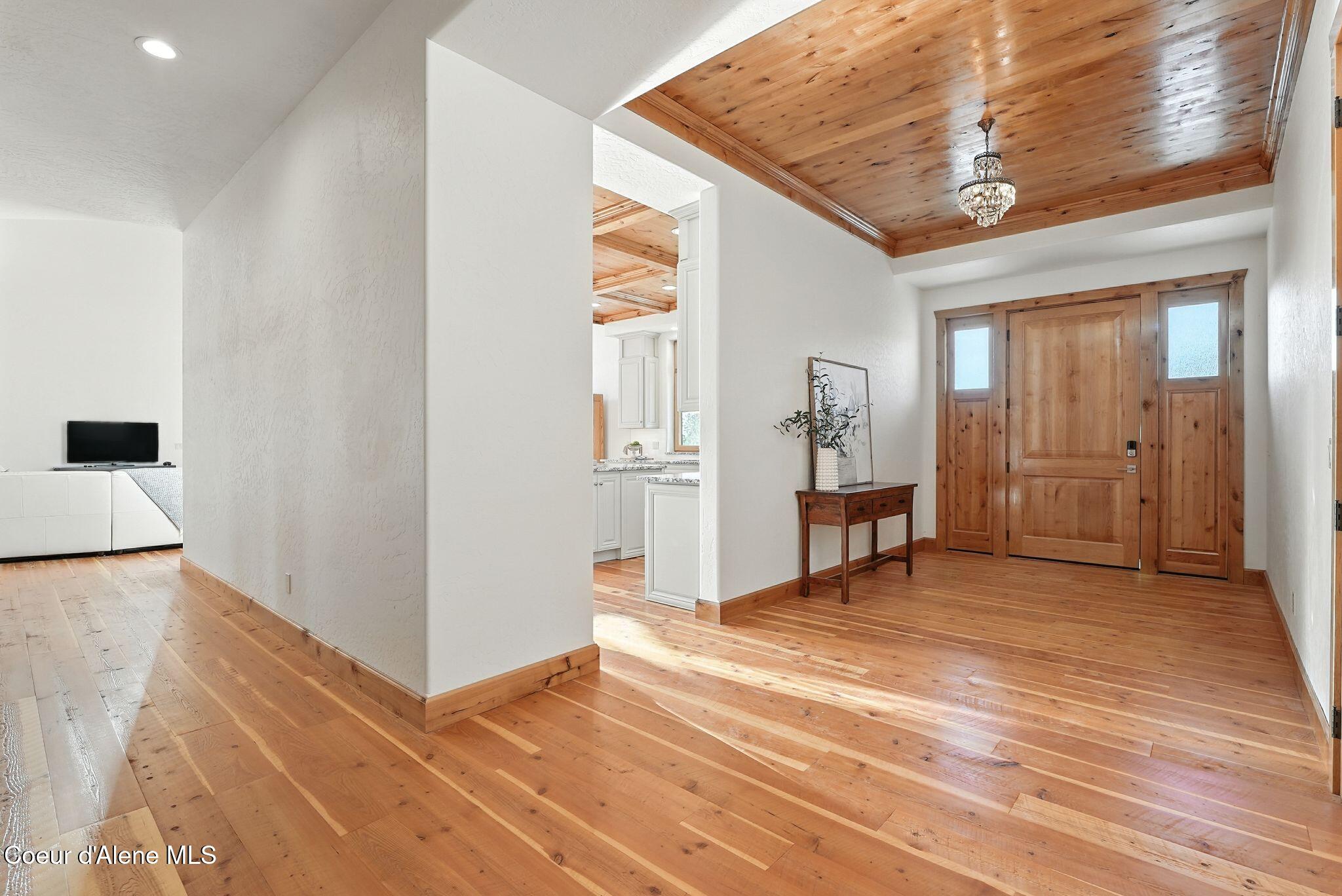 4440 East Lisa Road Harrison, ID 83833 - Photo 7 of 94 6_Inside-Spokane-Lisa-3