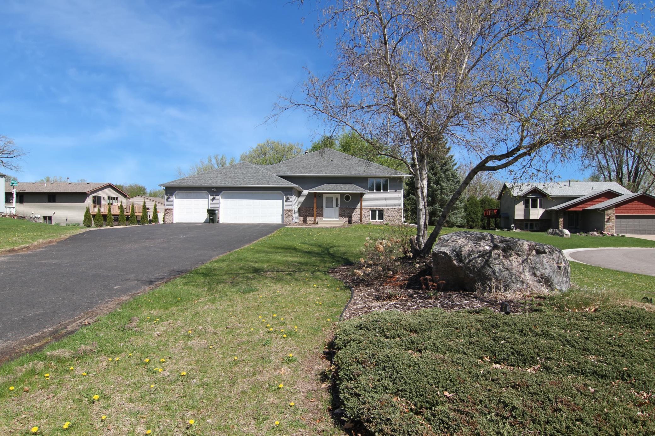 7818 Davidson Court Inver Grove Heights, MN 55076 - Photo 2 of 41