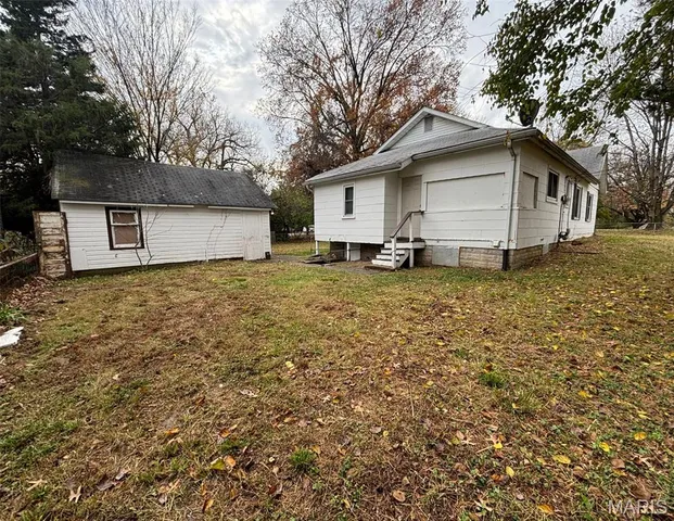 $105,000 | 9758 Diamond Drive, Riverview, MO 63137