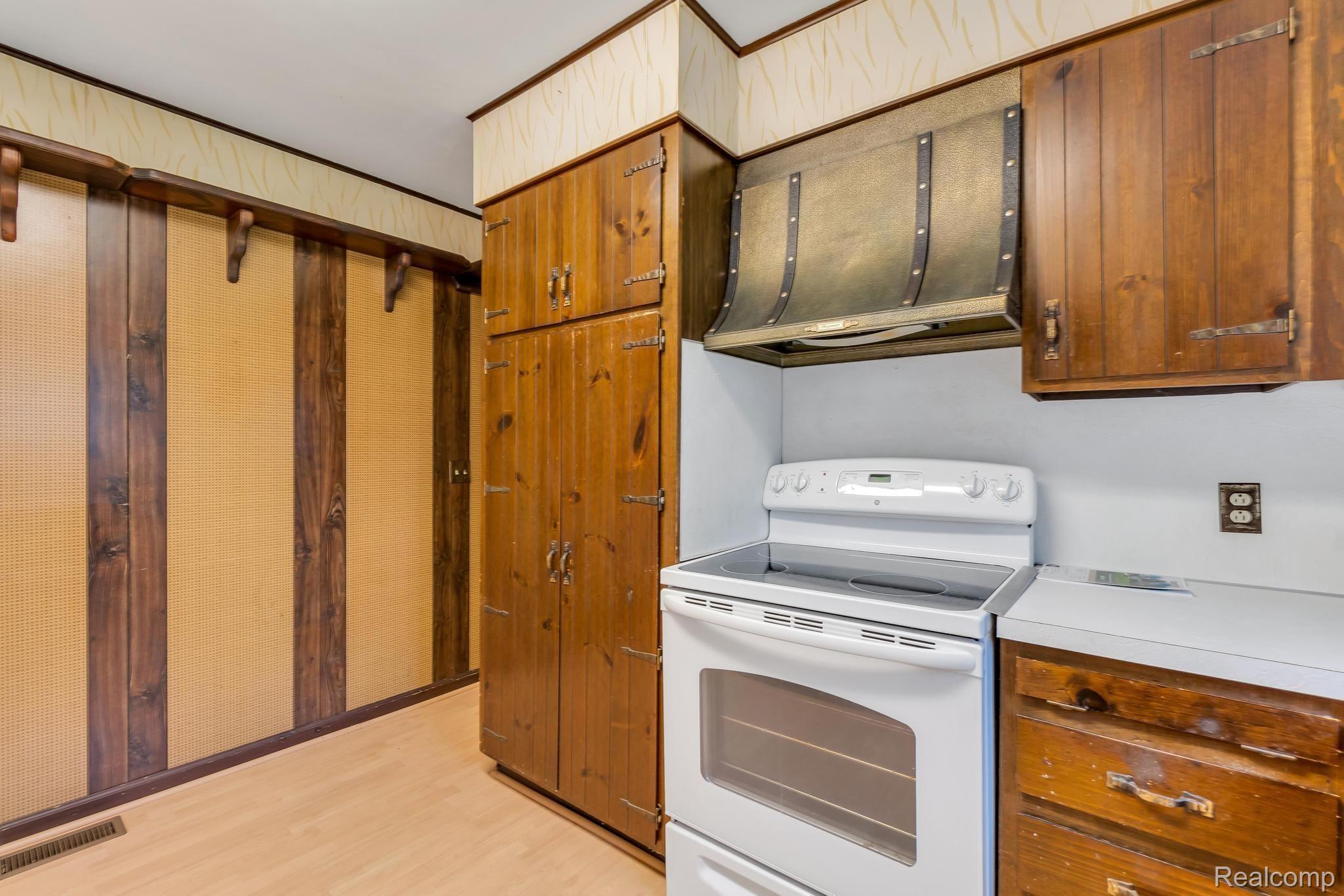 5407 North Seymour Road Flushing, MI 48433 - Photo 20 of 36 Gallery Image 20