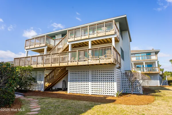 $225,000 | 8 Sea Oats Lane, Wrightsville Beach, NC 28480