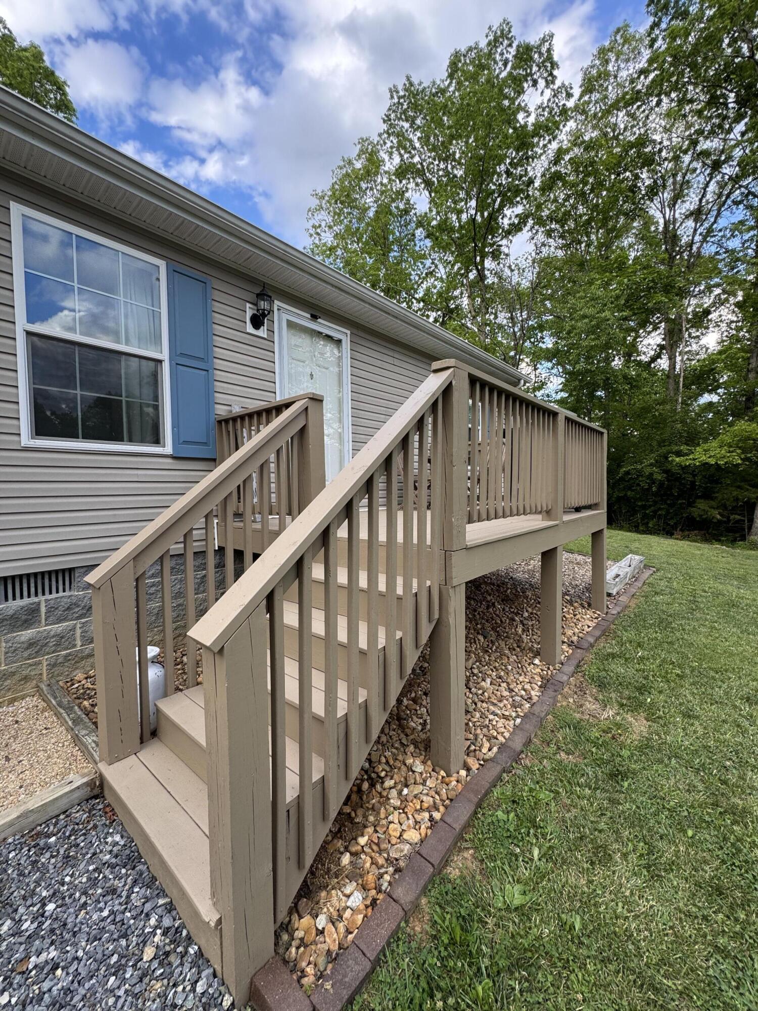 2416 West Wind Road Fincastle, VA 24090 - Photo 11 of 49 IMG_7949