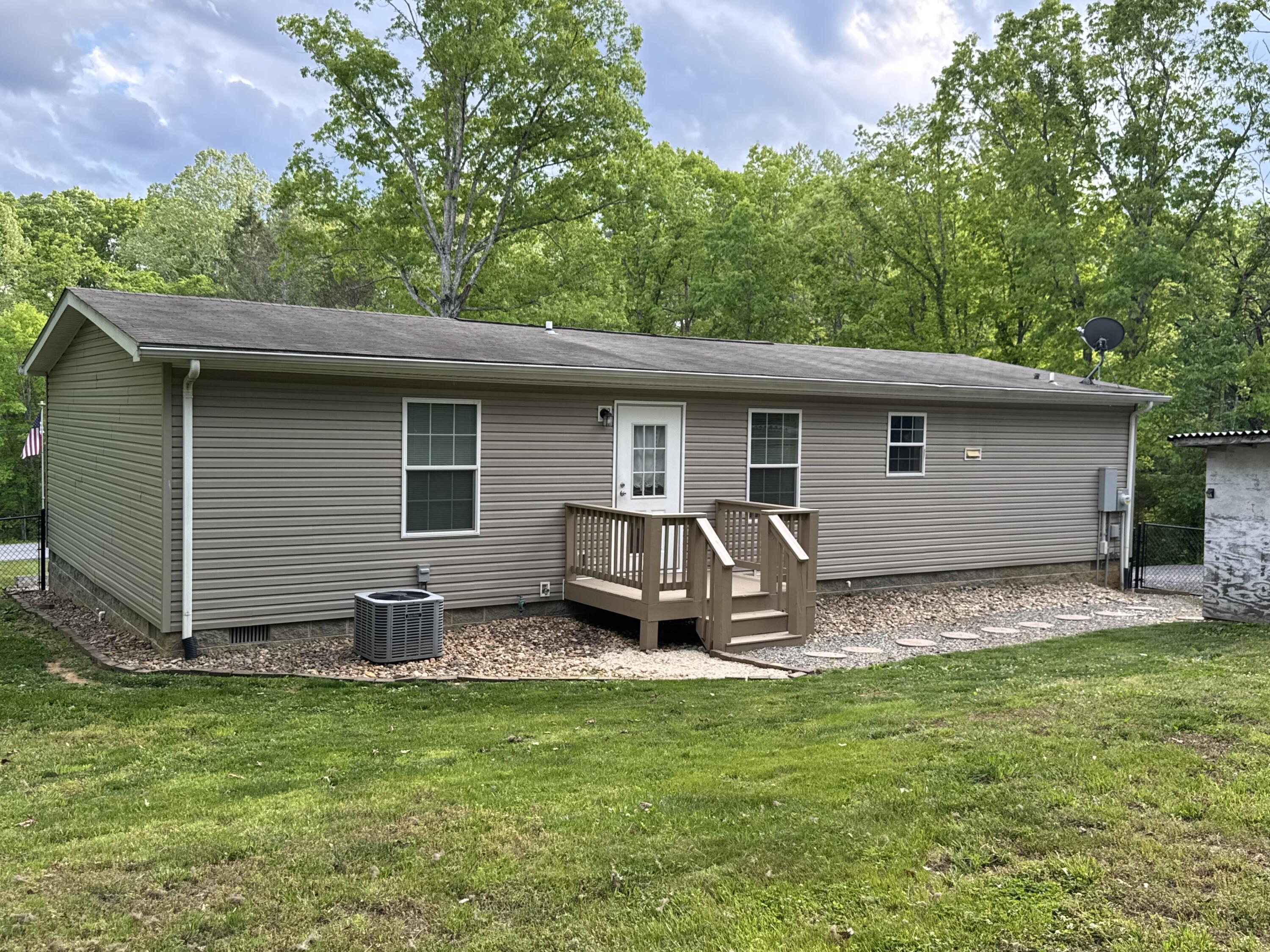 2416 West Wind Road Fincastle, VA 24090 - Photo 43 of 49 IMG_8008 (1)