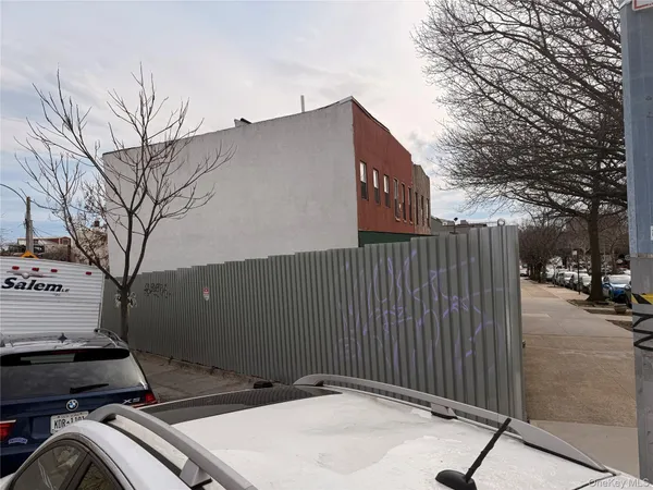 $145,000 | 2072 Eastern Parkway | Bushwick