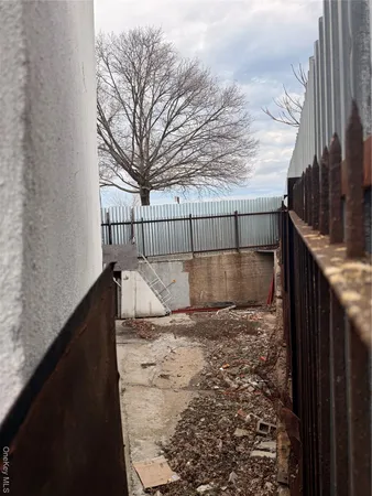 $145,000 | 2072 Eastern Parkway | Bushwick