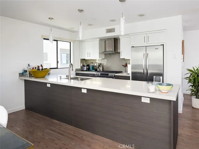 $1,499,000 | 121 East Walnut Avenue, El Segundo, CA 90245