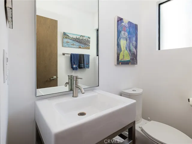 $1,499,000 | 121 East Walnut Avenue, El Segundo, CA 90245