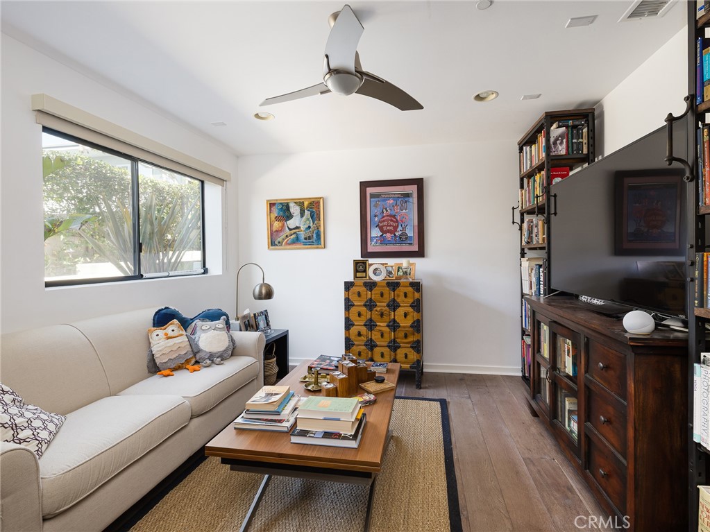 121 East Walnut Avenue El Segundo, CA 90245 - Photo 23 of 26