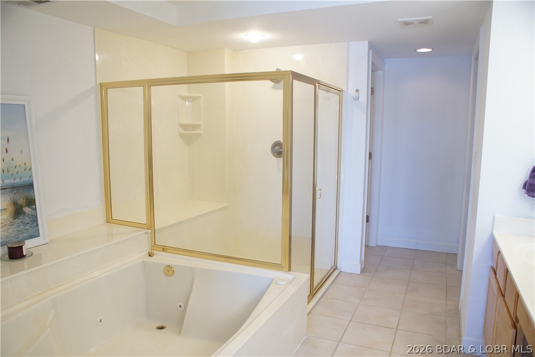 68 Lighthouse Road, Unit 711 Lake Ozark, MO 65049 - Photo 20 of 38