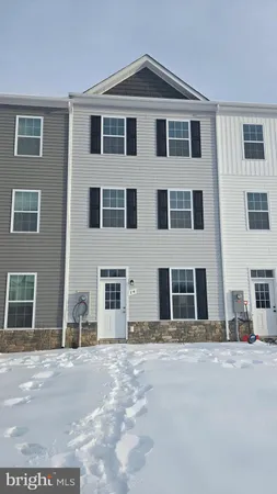 $2,100 | 14 Snowdrop Court, Kearneysville, WV 25430