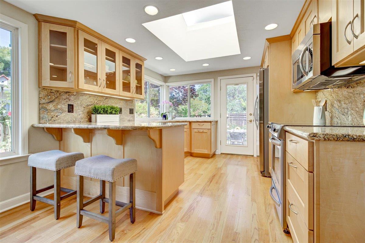 7068 Brooktree Way San Jose, CA 95120 - Photo 11 of 40 a living room with furniture and a table
