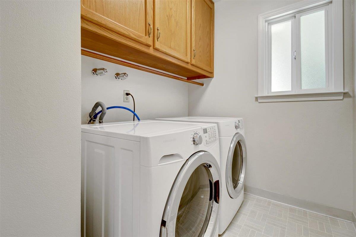 7068 Brooktree Way San Jose, CA 95120 - Photo 40 of 40 a utility room with dryer and washer