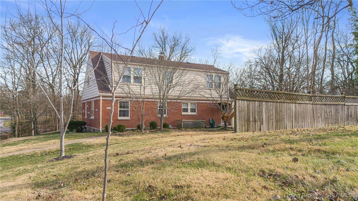 321 East Main Street Hanover, IN 47243 - Photo 4 of 65