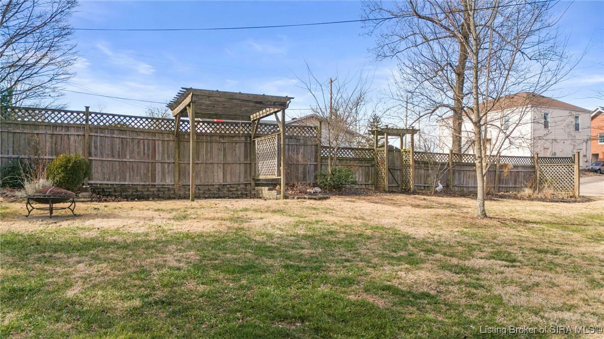 321 East Main Street Hanover, IN 47243 - Photo 7 of 65