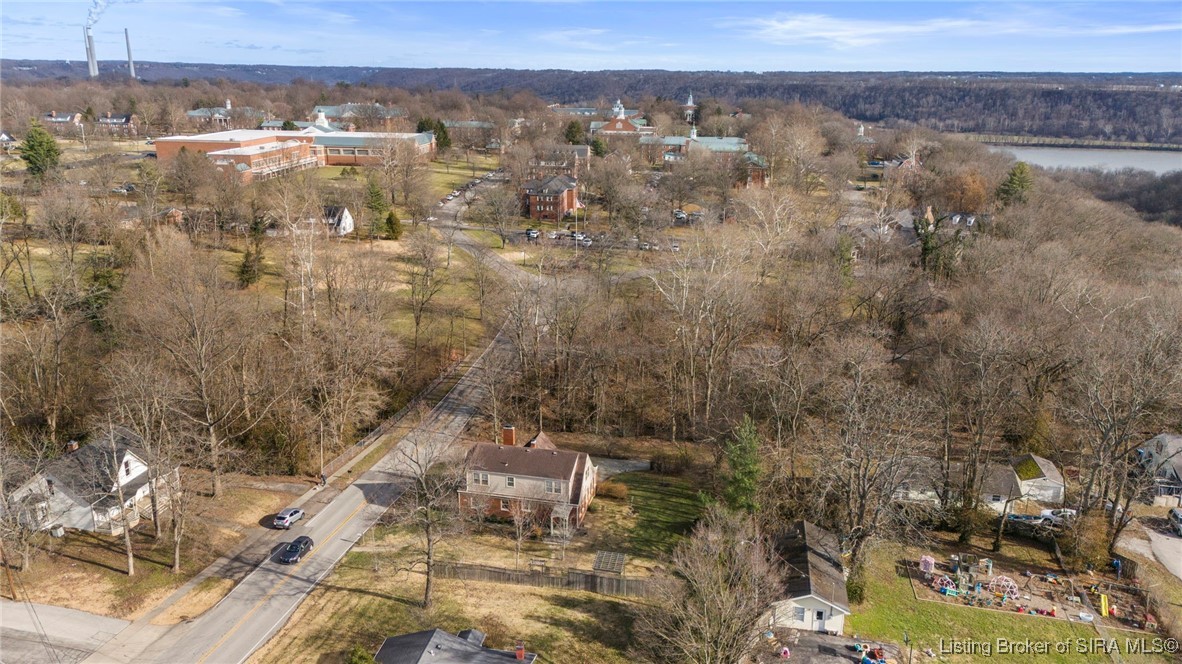 321 East Main Street Hanover, IN 47243 - Photo 9 of 65