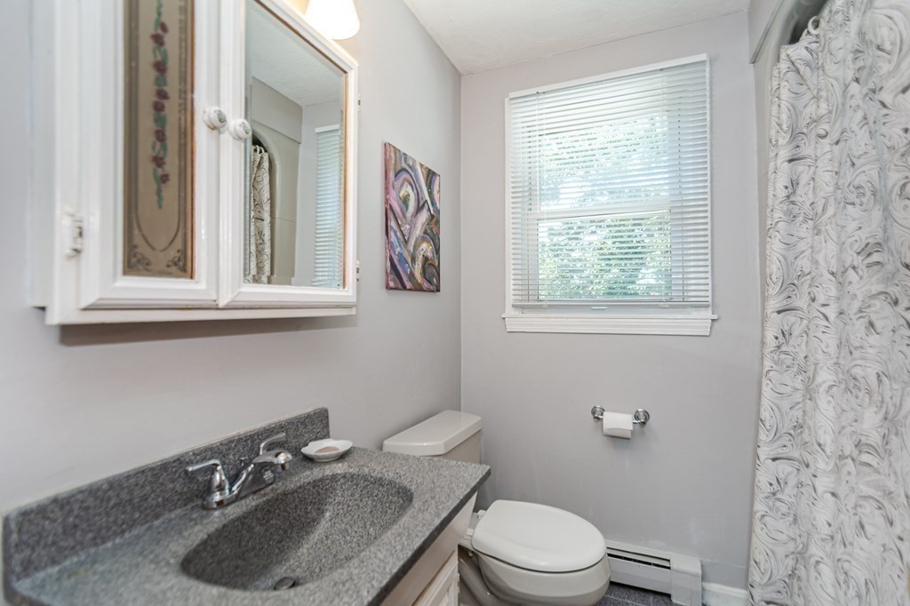 42 Parkview Road Reading, MA 01867 - Photo 11 of 32 Gallery Image 11