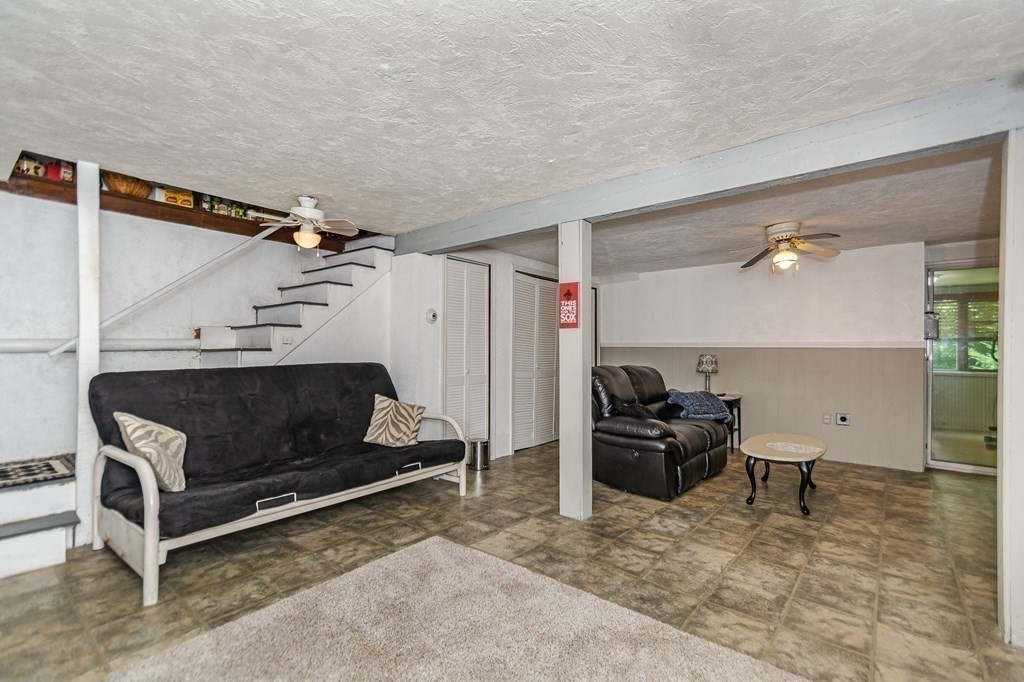 42 Parkview Road Reading, MA 01867 - Photo 12 of 32 Gallery Image 12