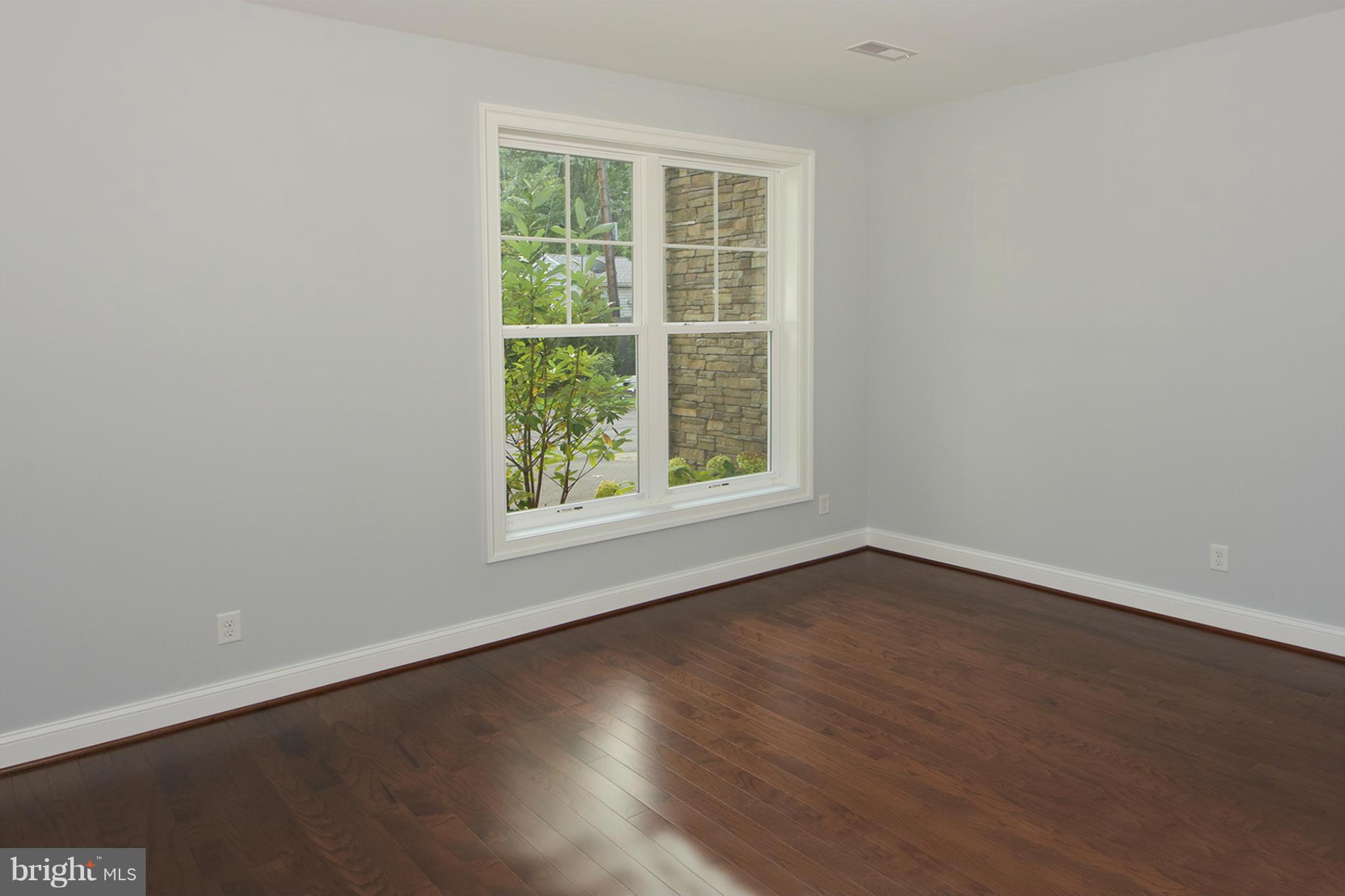143 Inverness Road, Unit 2 Severna Park, MD 21146 - Photo 22 of 30 Main level bedroom