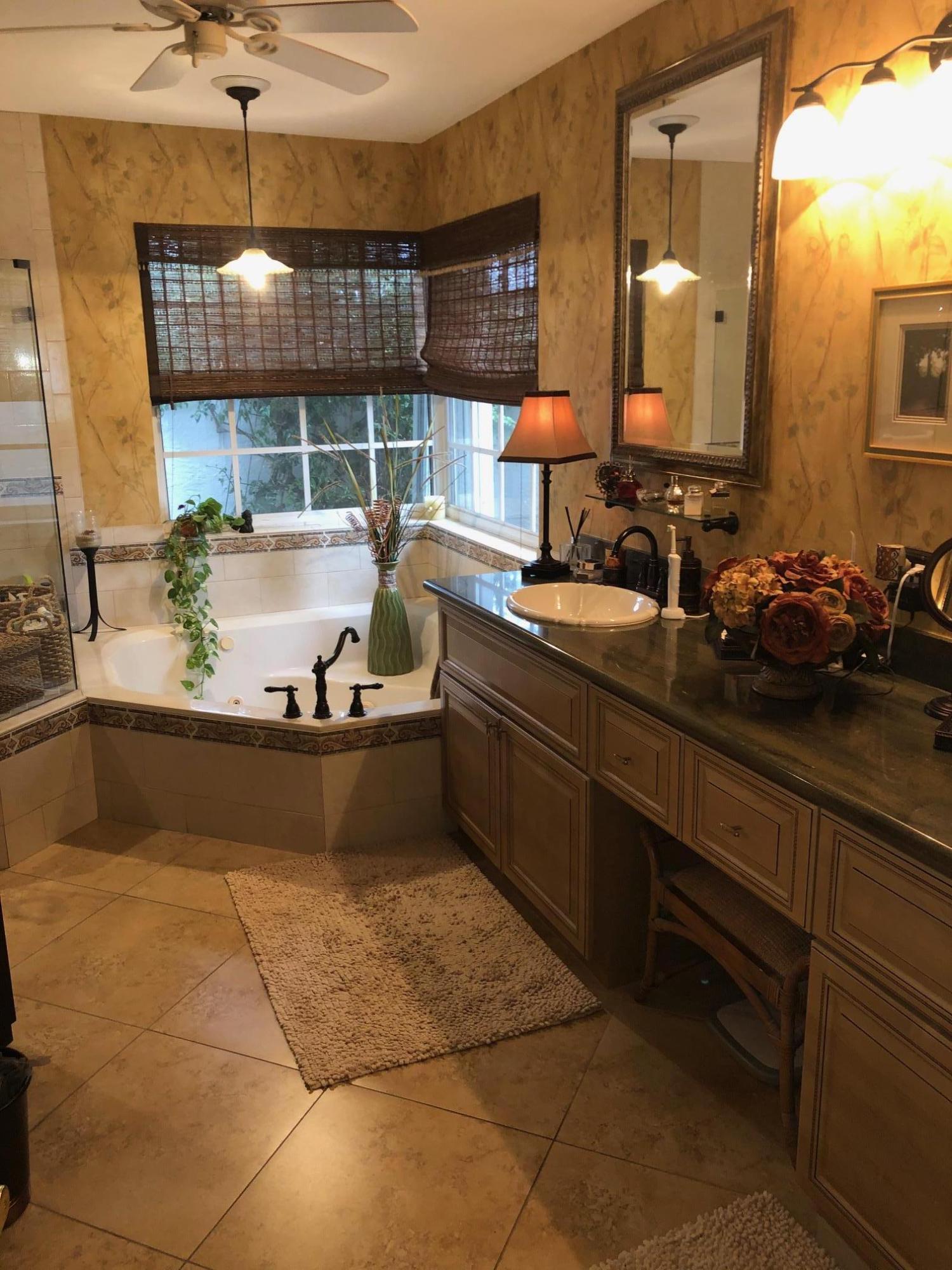 22337 Siesta Key Drive Boca Raton, FL 33428 - Photo 8 of 11 IMG_4192