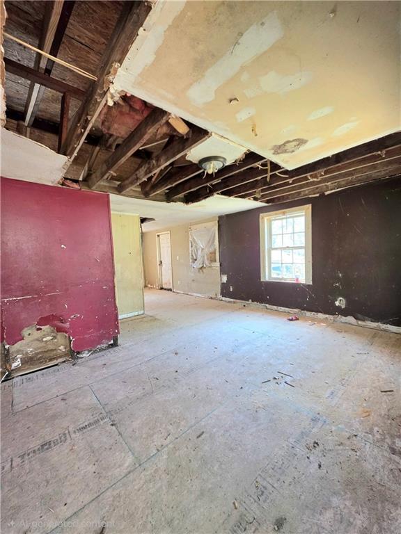 7074 Hammond Way Lithonia, GA 30058 - Photo 5 of 17