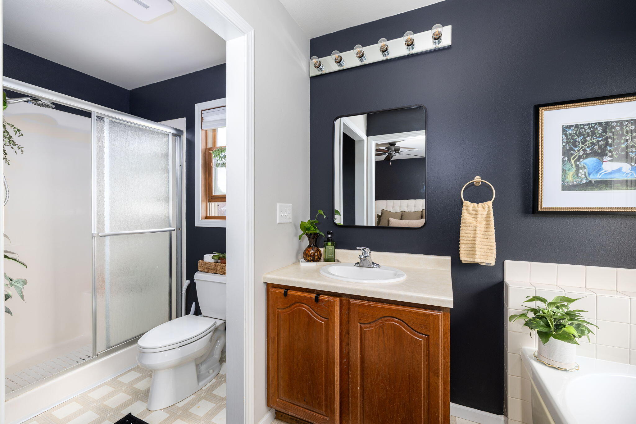 701 Capitol Court Holmen, WI 54636 - Photo 12 of 29 Primary Bathroom