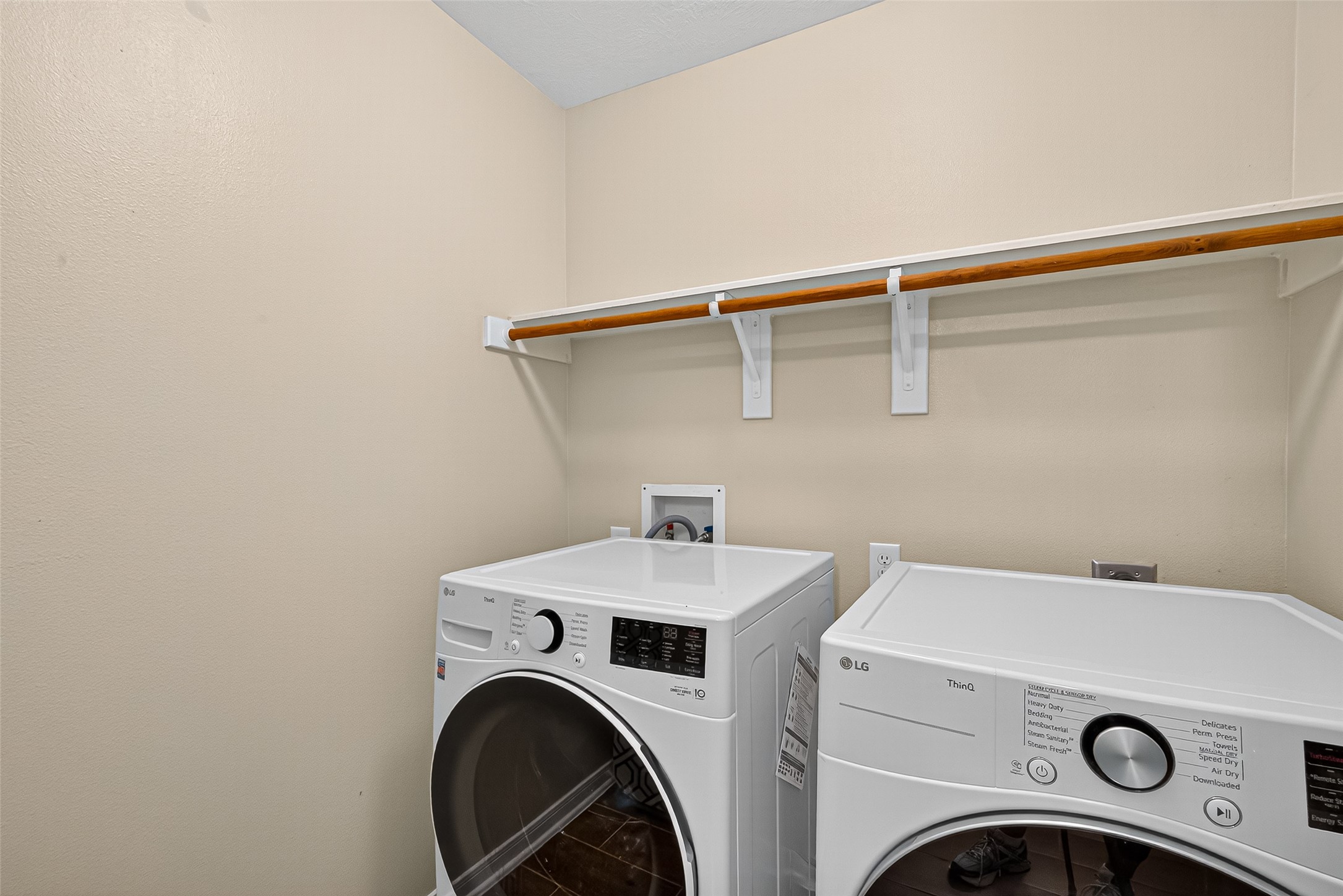 4630 Twisting Road Houston, TX 77084 - Photo 44 of 49 a utility room with dryer and washer