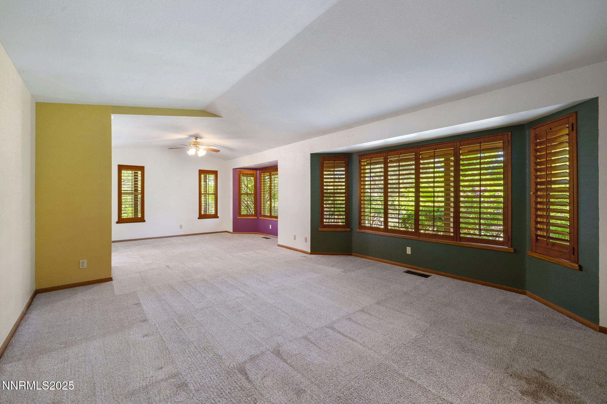 7205 Lingfield Drive Reno, NV 89502 - Photo 15 of 44 19-web-or-mls-7205 Lingfield-12