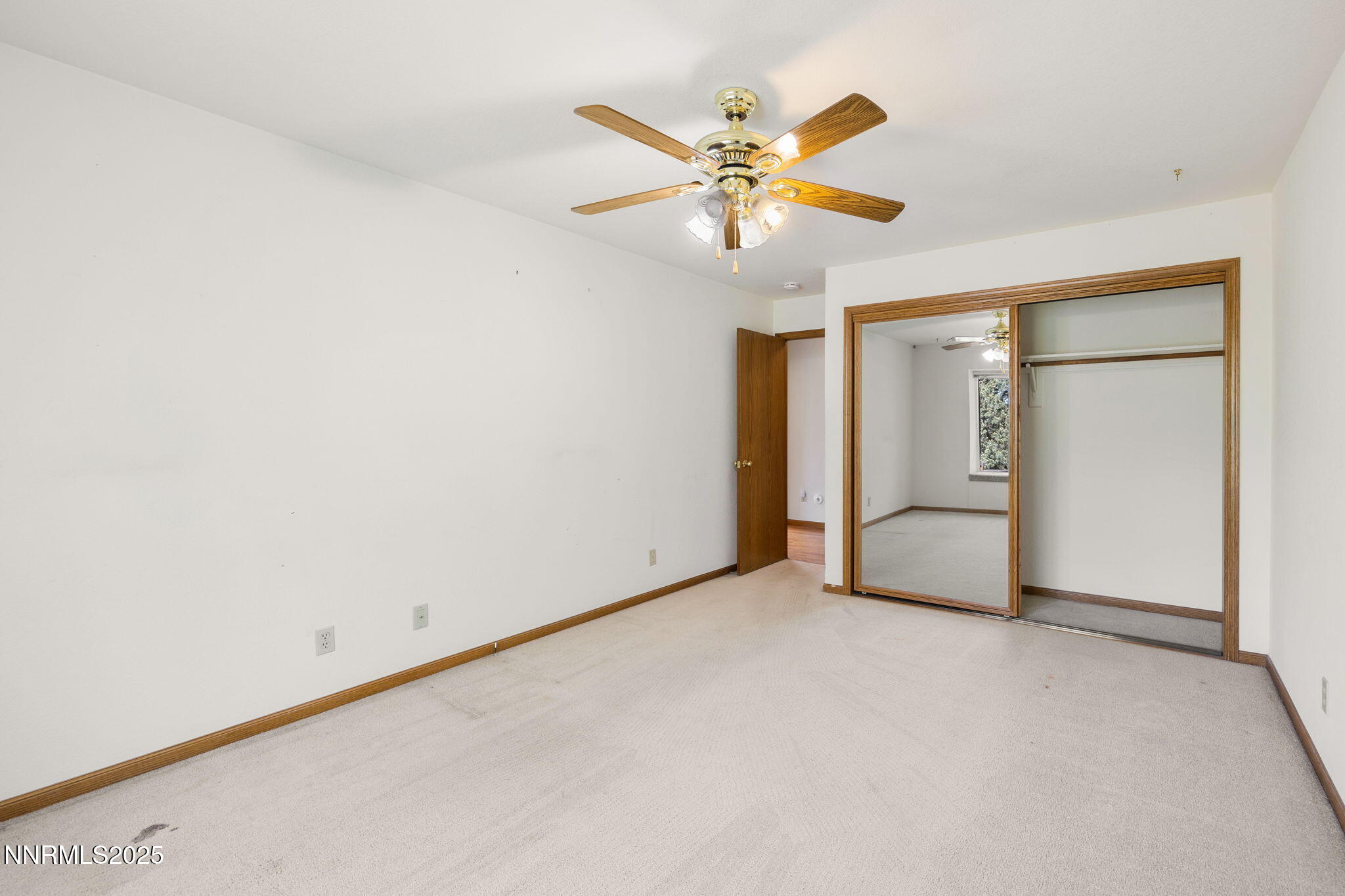 7205 Lingfield Drive Reno, NV 89502 - Photo 19 of 44 26-web-or-mls-7205 Lingfield-19